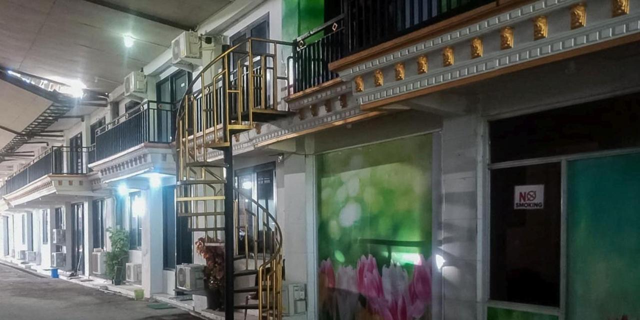 Citra Green House Syariah Near Universitas تولونغاغونغْ المظهر الخارجي الصورة